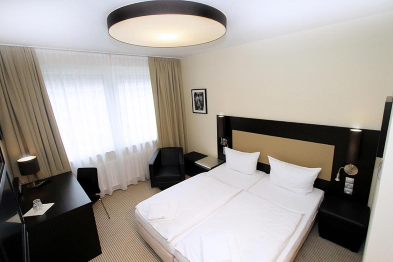 Lulu Rent Aparthotel Karlsruhe Esterno foto